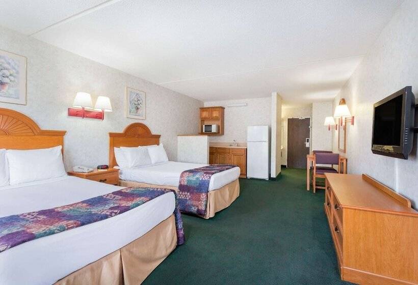 Номер Стандарт 2 Двуспальные Кровати, Days Inn & Suites By Wyndham Lexington