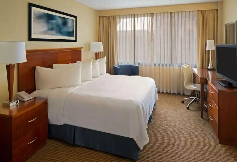 プレミアムスイート, Embassy Suites Hotel Winston Salem