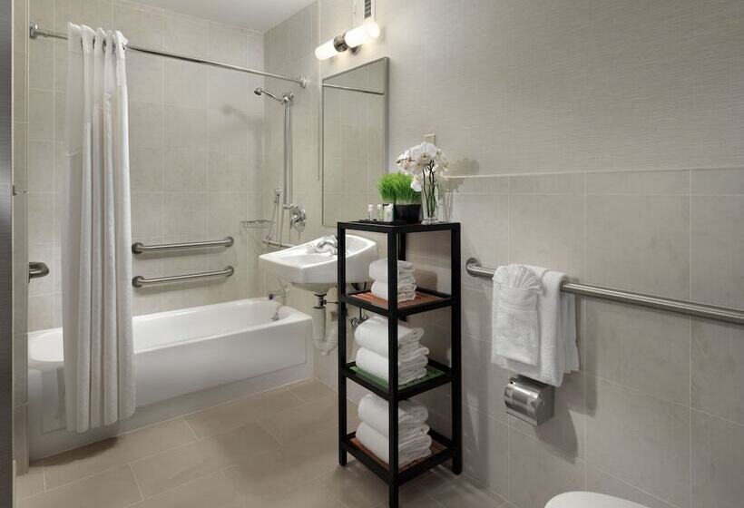 Habitació Estàndard Llit Matrimoni Adaptada per a persones amb mobilitat reduïda, Bei San Francisco, Trademark Collection By Wyndham