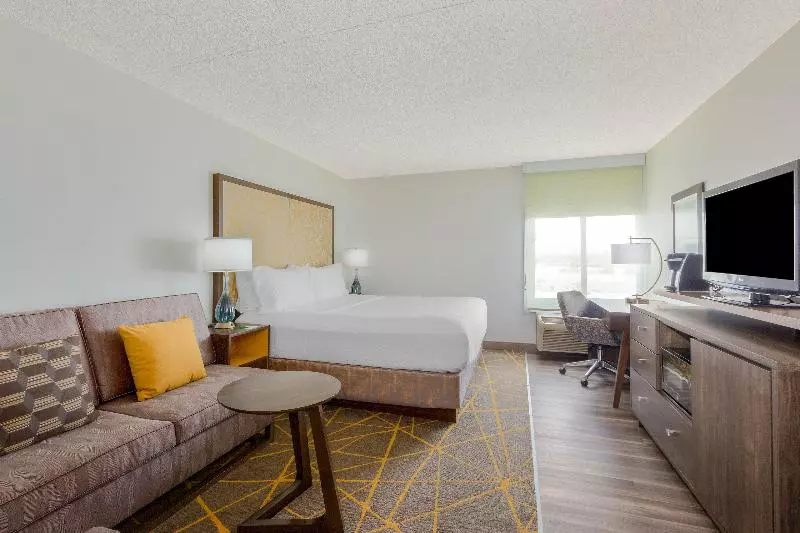 اتاق استاندارد با تخت بزرگ, Holiday Inn La Mirada Buena Park, An Ihg