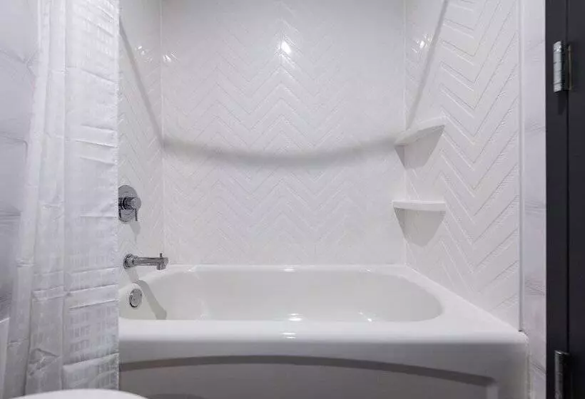 اتاق استاندارد با 2 تخت دوبل, Holiday Inn Newark International Airport