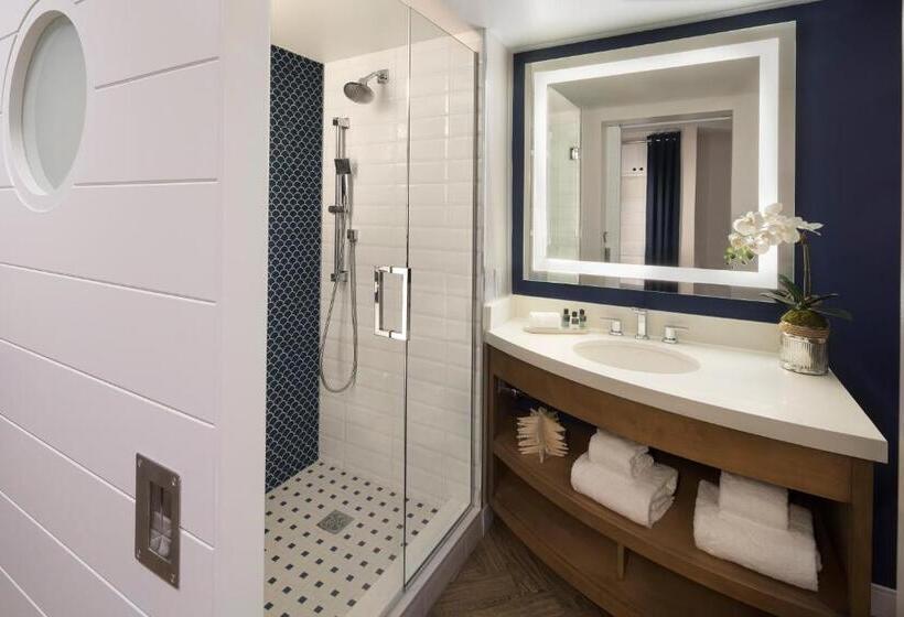 غرفة قياسية مطلّة علي البحر, Hutchinson Shores Resort & Spa