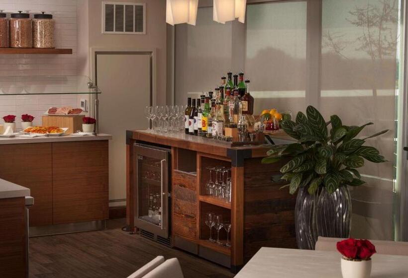 Номер Клуб Кровать Кинг, Hyatt Regency Sacramento