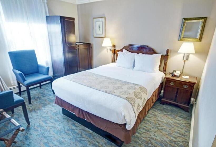 Studio Standard, Inn At The Opera