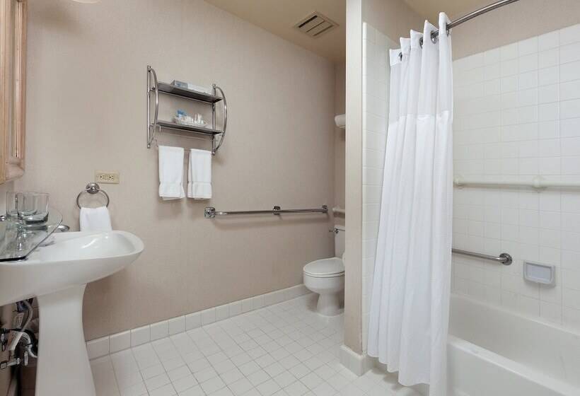 デラックススイート, Inn At The Opera