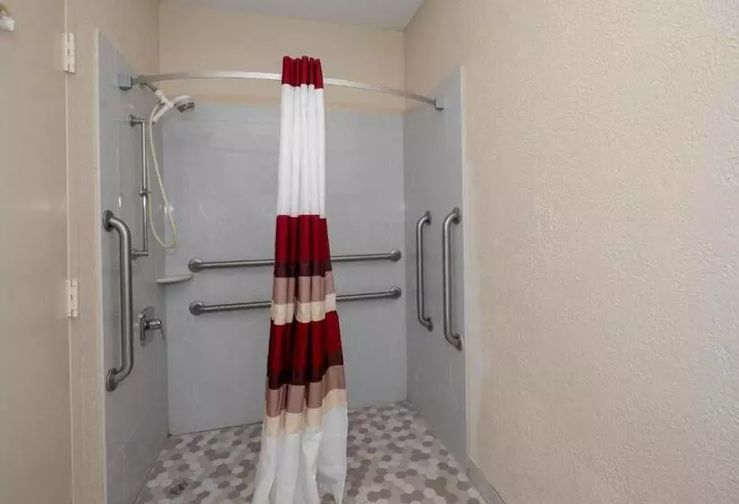 障害者適応デラックスルーム, Red Roof Inn Warrenton