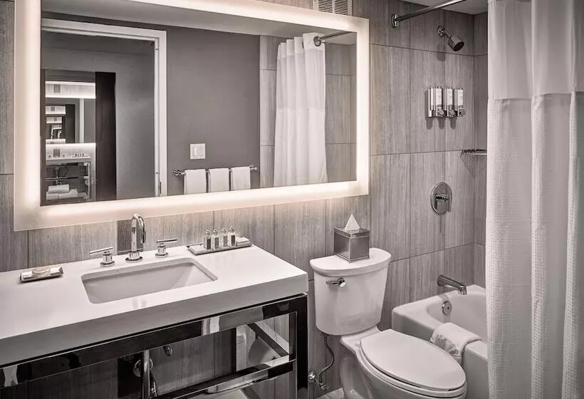 اتاق لوکس, Sonesta Philadelphia Rittenhouse Square