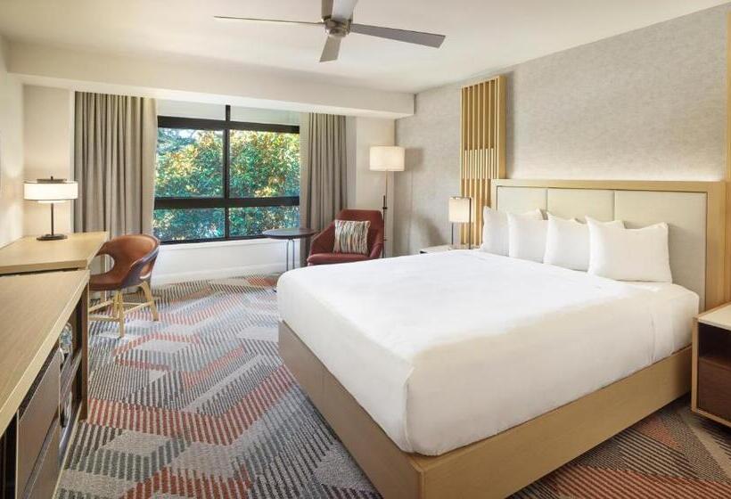 חדר סטנדרט עם מיטת קינג, Hyatt Regency Monterey Hotel And Spa