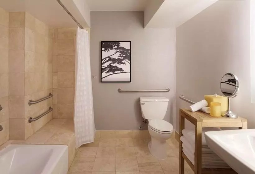 スイート, Hyatt Regency Monterey Hotel And Spa