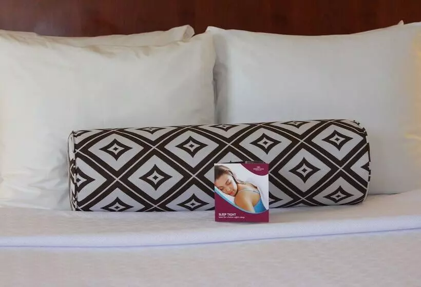 ２ダブルベッドのスタンダードルーム, Crowne Plaza Ventura Beach, An Ihg