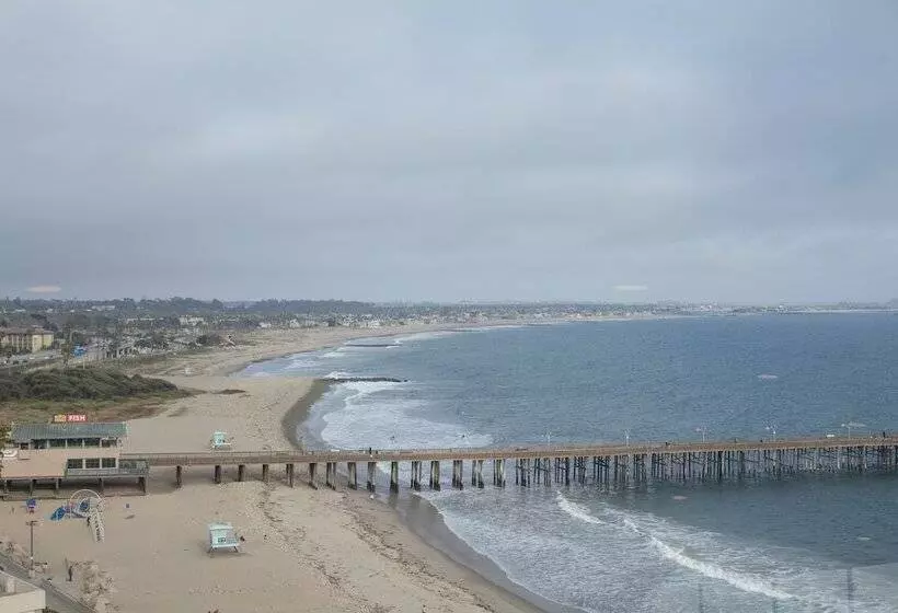 ２ダブルベッドのスタンダードルーム, Crowne Plaza Ventura Beach, An Ihg