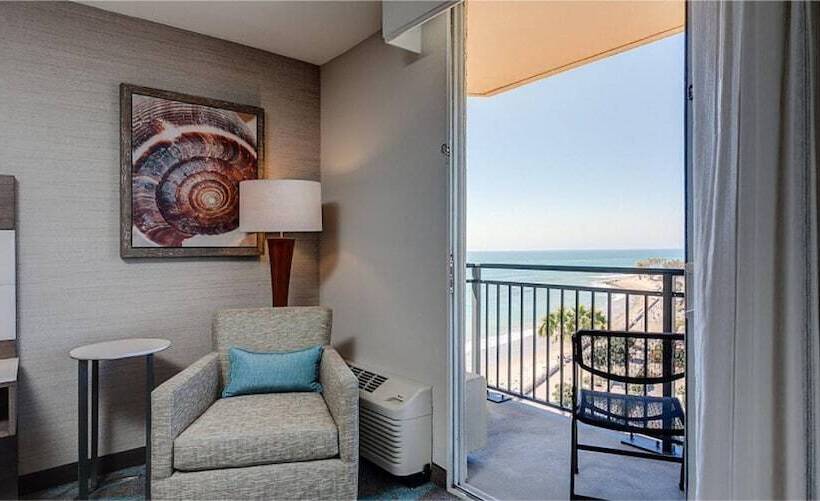 ２ダブルベッドのスタンダードルーム, Crowne Plaza Ventura Beach, An Ihg