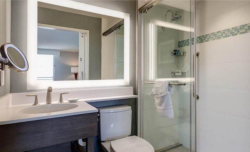 スタンダードルーム, Crowne Plaza Ventura Beach, An Ihg