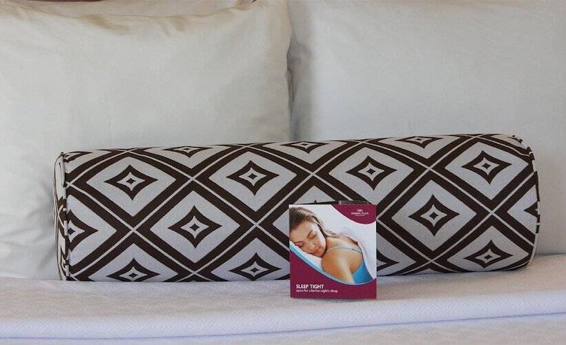 장애인을 위한 스위트, Crowne Plaza Ventura Beach, An Ihg