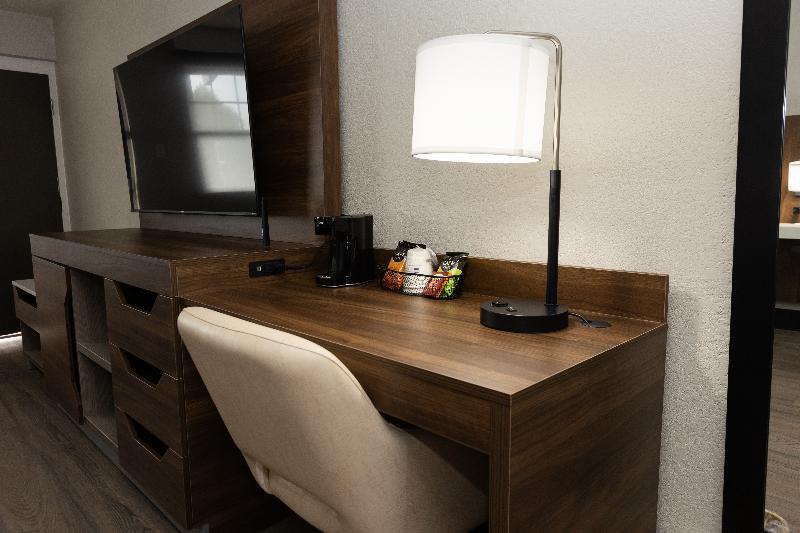 جناح سرير كينج, Bhagat Hotels Stone Mountain Atlanta Bw Signature Collection