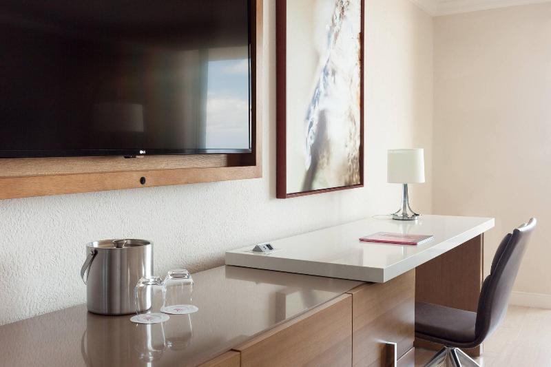 デラックスルーム, Fort Lauderdale Marriott Harbor Beach Resort & Spa
