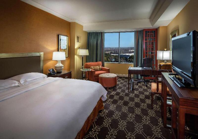 Quarto Estandar Cama King, Hilton Anatole