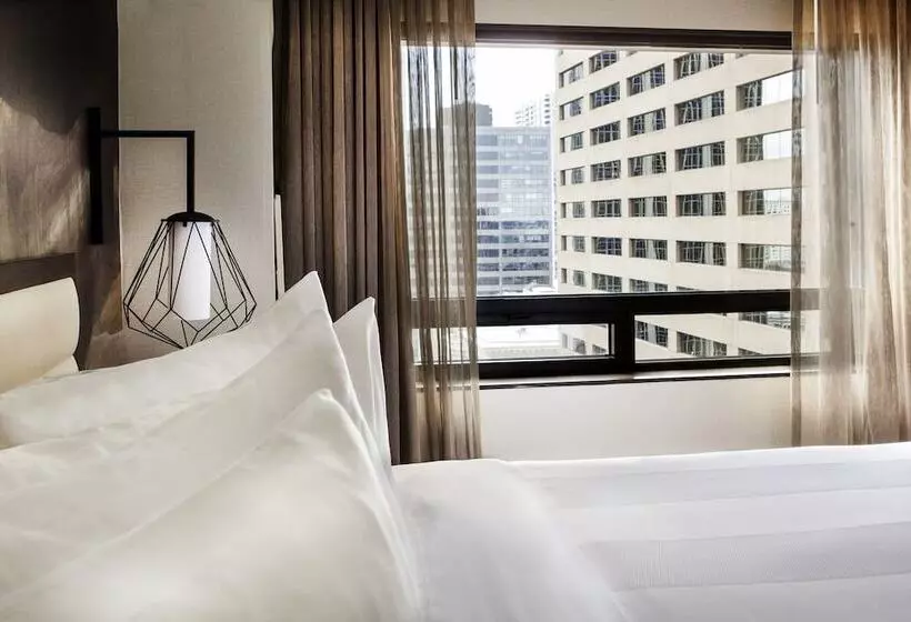 Standard Room Double Bed City View, Hilton Denver City Center