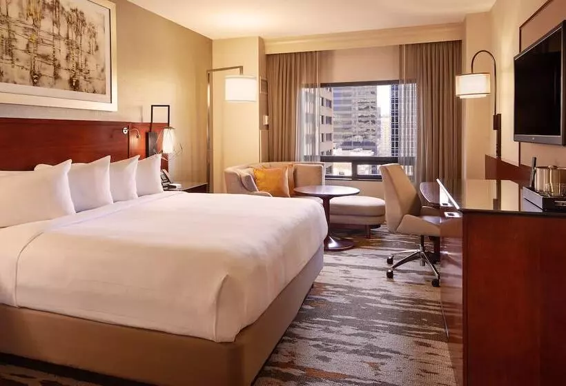 Standard Room Double Bed City View, Hilton Denver City Center