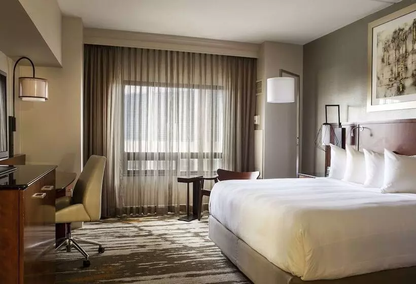 Standard Room Double Bed City View, Hilton Denver City Center