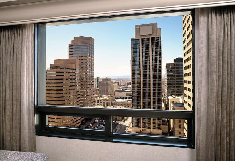 חדר סטנדרט מיטה זוגית עם נוף לעיר, Hilton Denver City Center