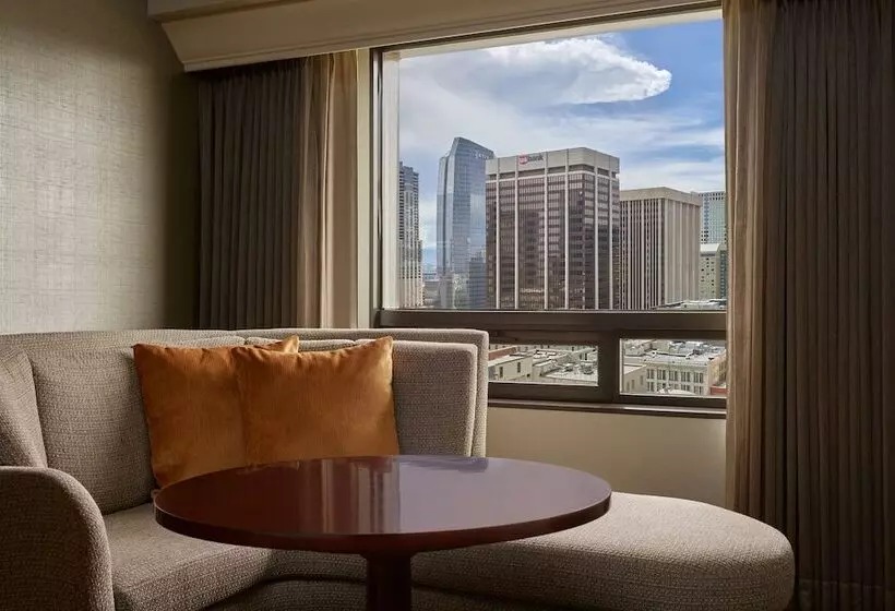 Standard Room Double Bed City View, Hilton Denver City Center