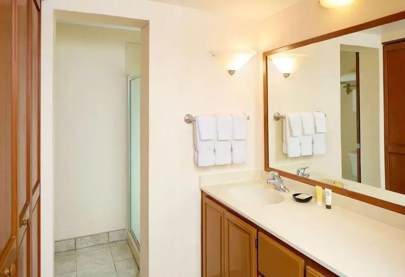身障者適用ジュニアスイートルーム, Outrigger Kāʻanapali Beach Resort