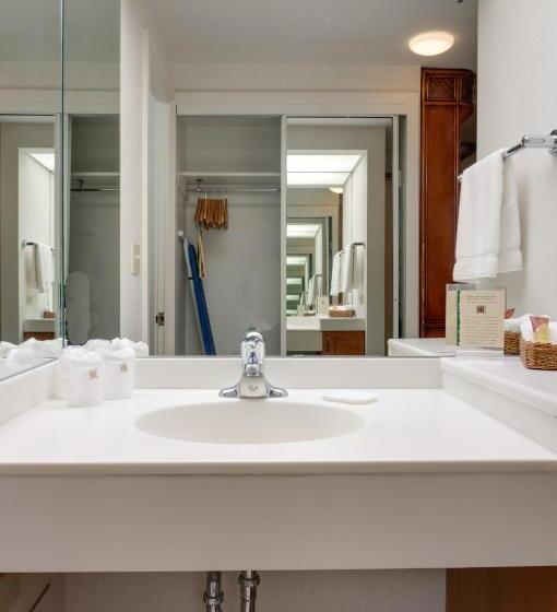 Стандартный Номер Кровать Кинг, Outrigger Kāʻanapali Beach Resort