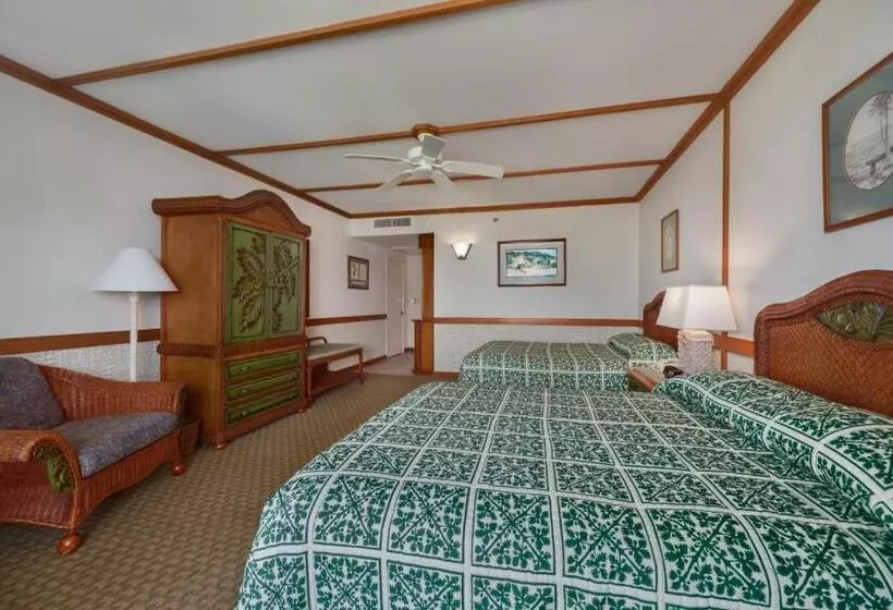 クイーンサイズベッドのスタンダードルーム, Outrigger Kāʻanapali Beach Resort