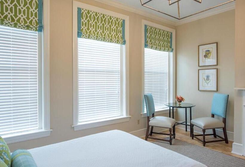 スタンダードルーム, Kings Courtyard Inn