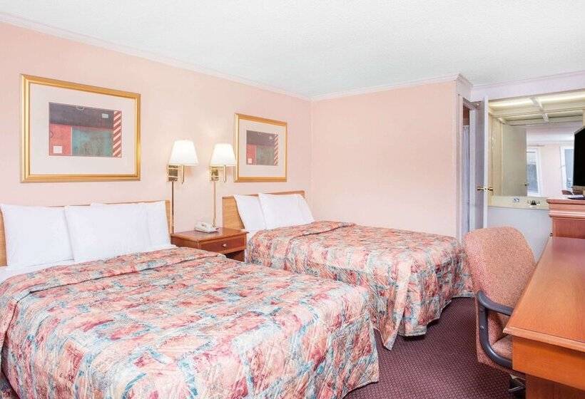 Номер Стандарт 2 Двуспальные Кровати, Knights Inn   Augusta