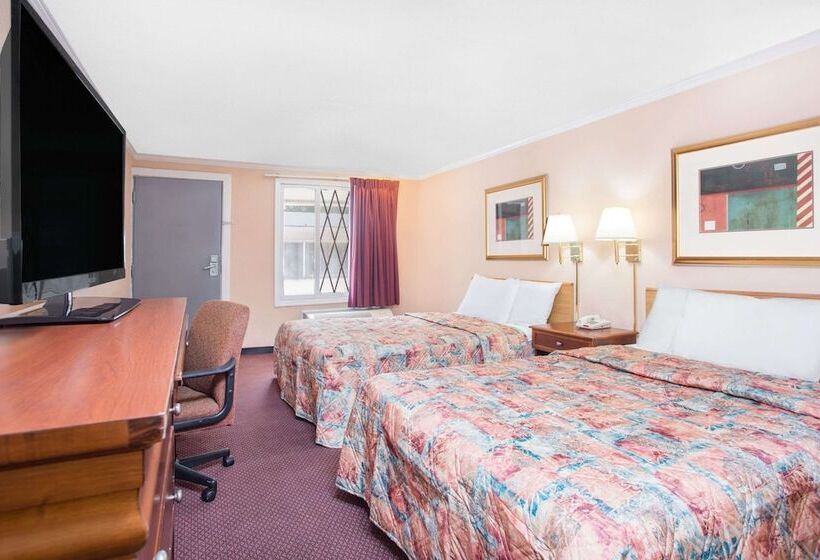 Номер Стандарт 2 Двуспальные Кровати, Knights Inn   Augusta