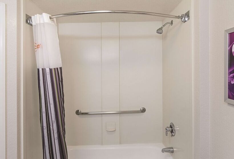 デラックスルーム, La Quinta Inn By Wyndham Fresno Yosemite