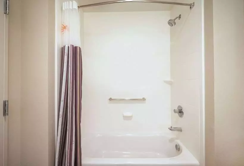 سوییت لوکس, La Quinta Inn By Wyndham Fresno Yosemite