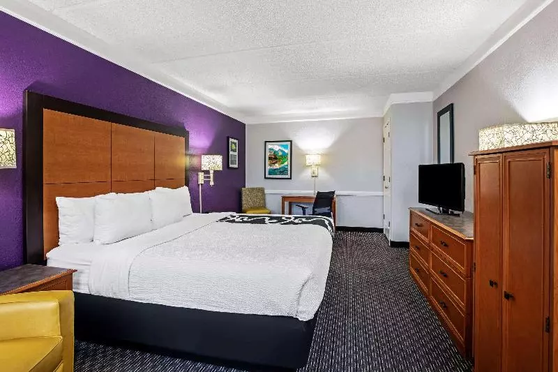 اتاق لوکس با تخت بزرگ, La Quinta Inn By Wyndham Sacramento North