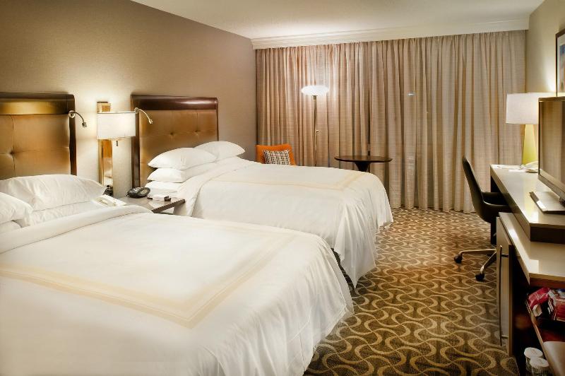 스탠다드 룸 킹사이즈 침대, Marriott St. Louis Airport
