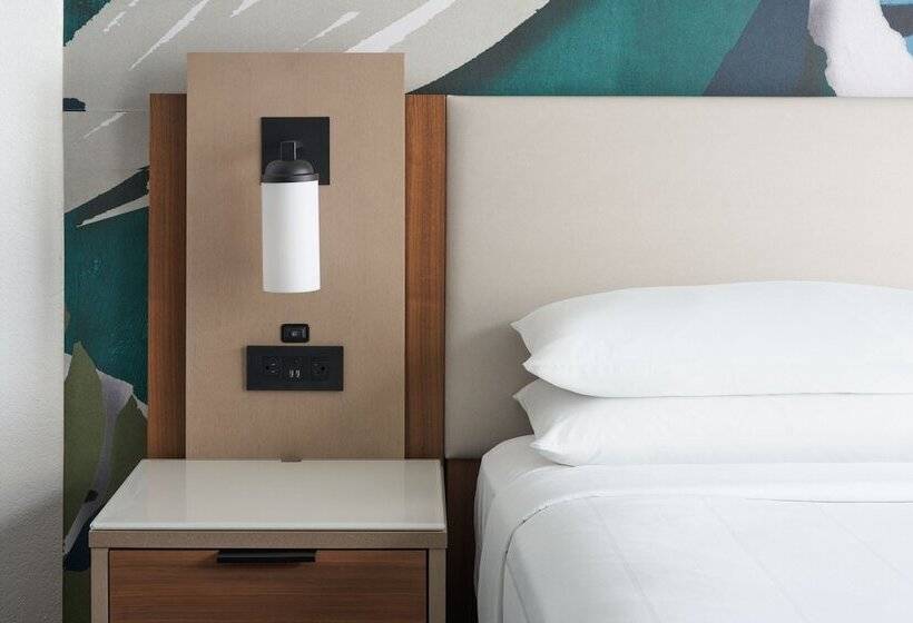 غرفه قياسيه سريرين مزدوجين, Miami Marriott Biscayne Bay