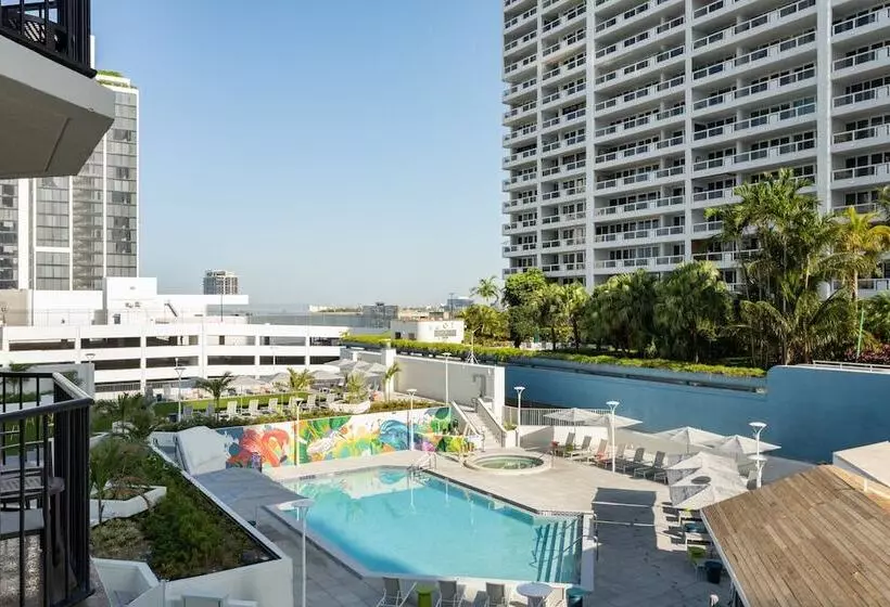 ダブルベッドスタンダードルーム, Miami Marriott Biscayne Bay