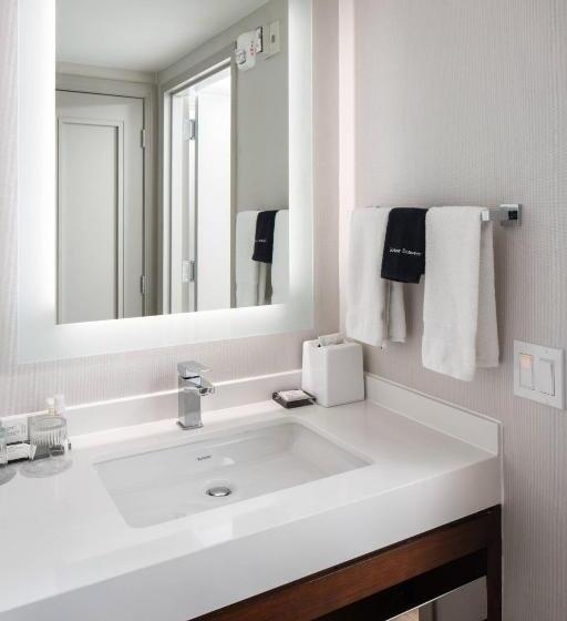 חדר קלאב עם מיטת קינג, Palm Beach Gardens Marriott