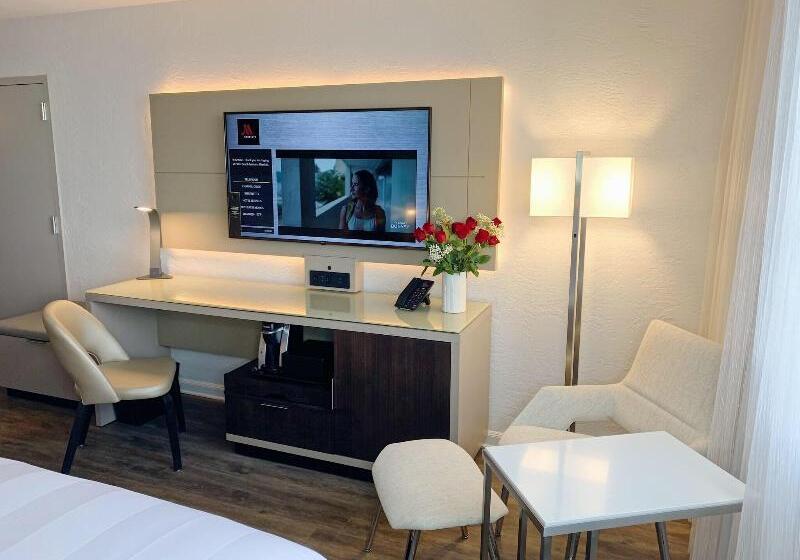 キングサイズベッドのデラックスルーム, Palm Beach Gardens Marriott