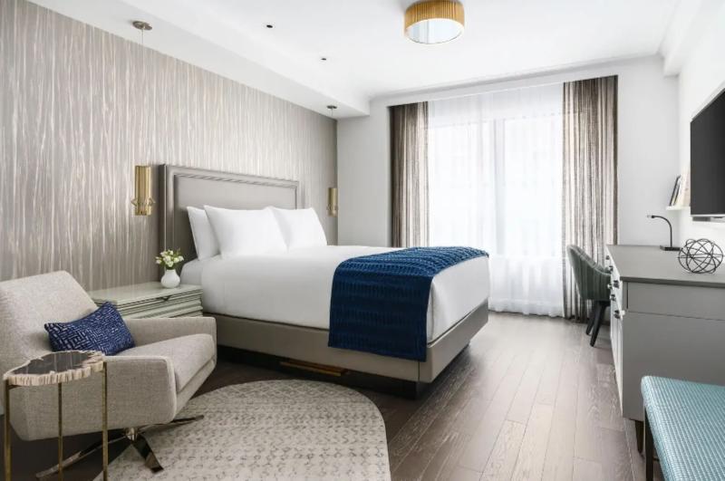 디럭스 스위트, The Wallace