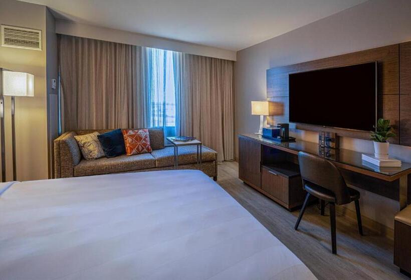 Стандартный Номер Кровать Кинг, Wichita Marriott