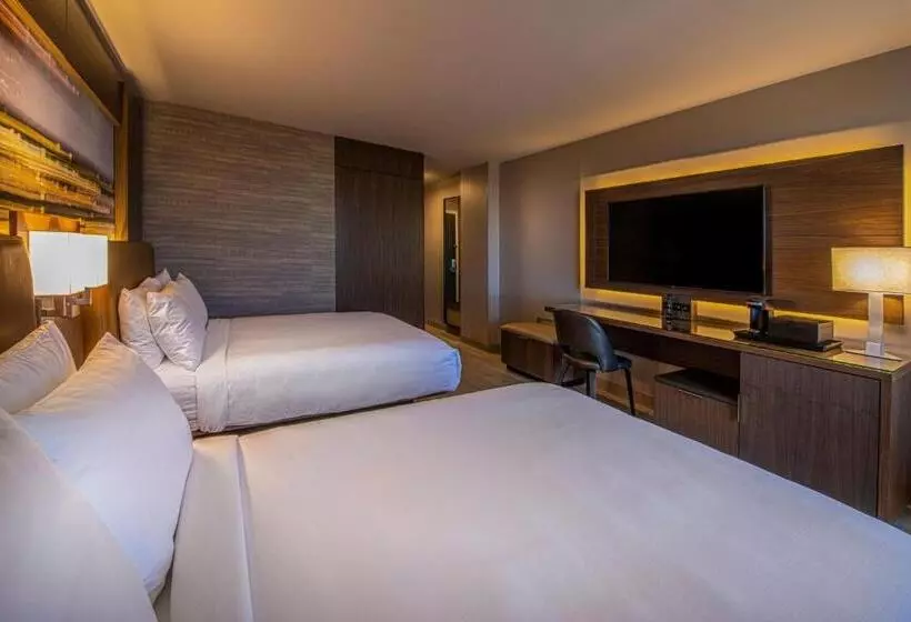 اتاق استاندارد با 2 تخت دوبل, Wichita Marriott