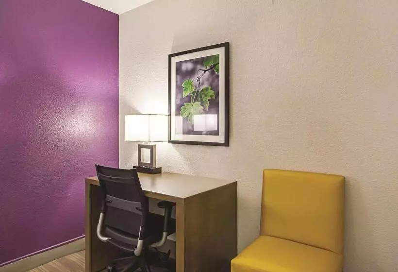 Executive-sviitti King-vuode, Wingate By Wyndham Galveston East Beach