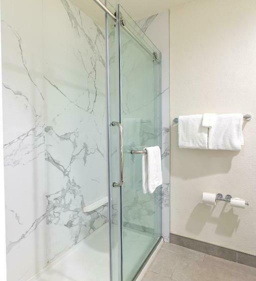 豪华房间, Jot's Resort