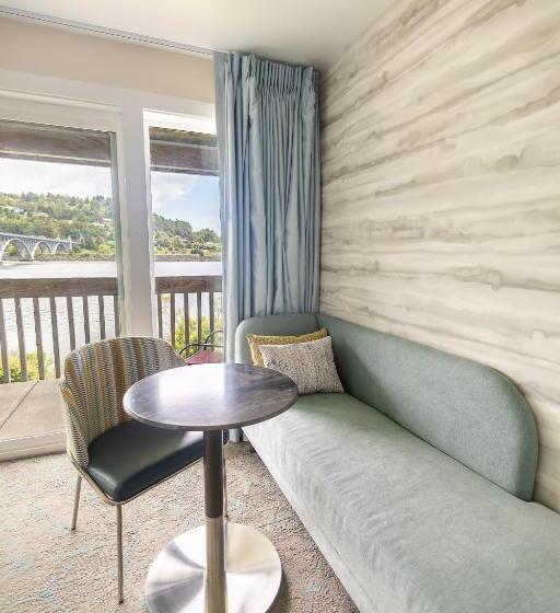 Номер Deluxe Кровать Кинг, Jot's Resort