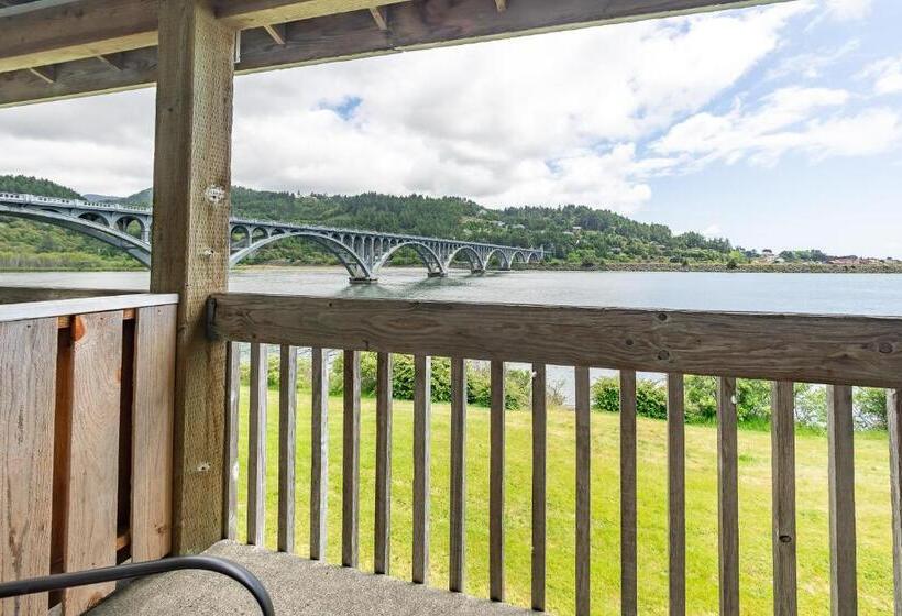 带大床的豪华间, Jot's Resort