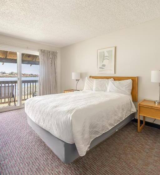 标准间, Jot's Resort