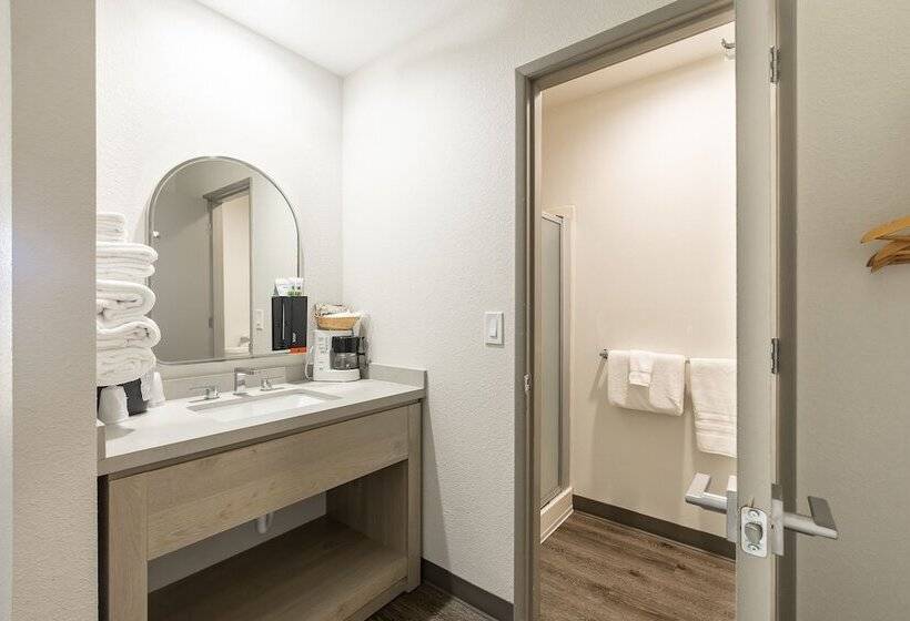 Номер Стандарт, Jot's Resort