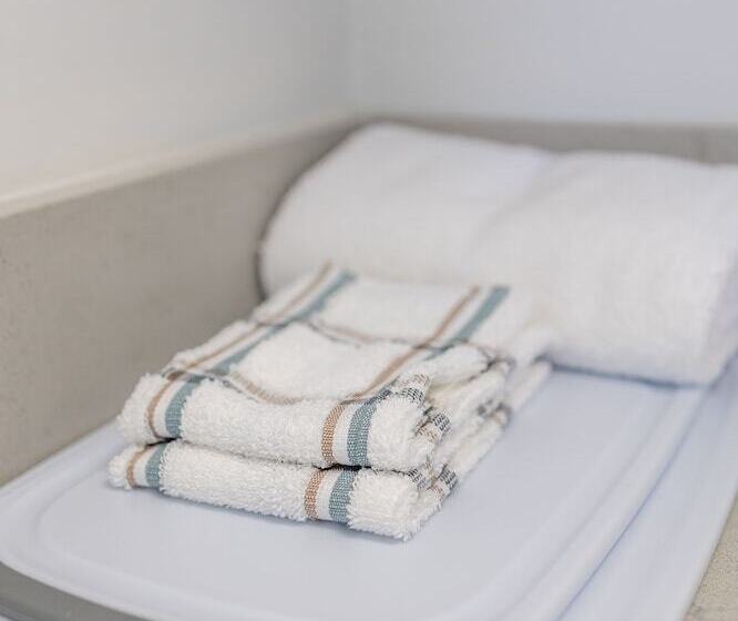 豪华房间, Jot's Resort